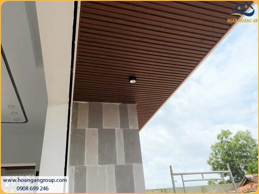 Thi Công Tấm Nhựa Lam Sóng Kosmos 3S200X15-009 Kháng Mối, Chống Ẩm