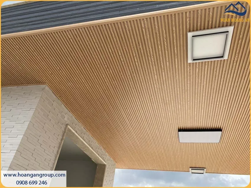 Khách Hàng Ưa Chuộng Lam Sóng Giả Gỗ 5S20-2 Ốp Trần Cho Nhà Ở Khách Hàng Ưa Chuộng Lam Sóng Giả Gỗ 5S20-2 Ốp Trần Cho Nhà Ở