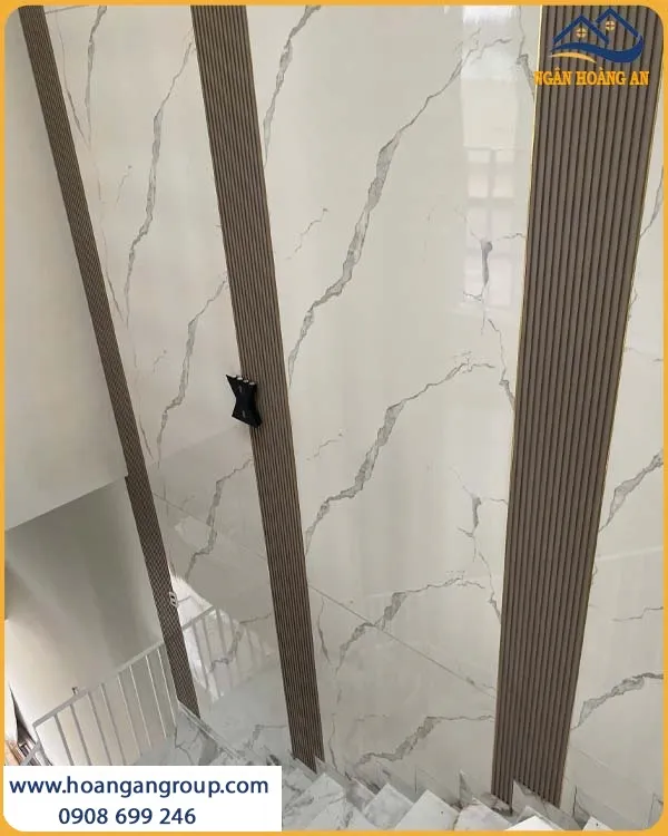 Thi Công Tấm PVC Giả Đá Có Thể Kháng Mối, Chống Ẩm Và Chống Thấm Thi Công Tấm PVC Giả Đá Có Thể Kháng Mối, Chống Ẩm Và Chống Thấm