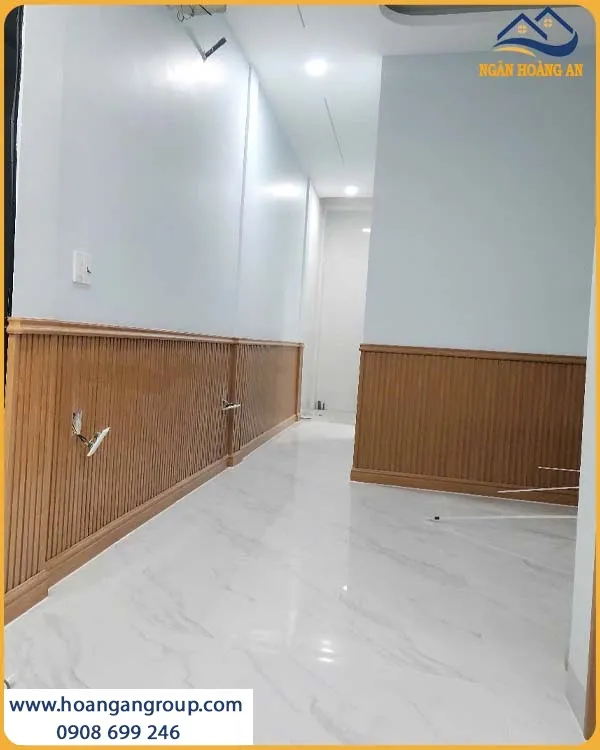 Ốp Tường Lamri Tấm Nhựa Lam Sóng iWood Thi Công Nhanh, Ít Bảo Trì