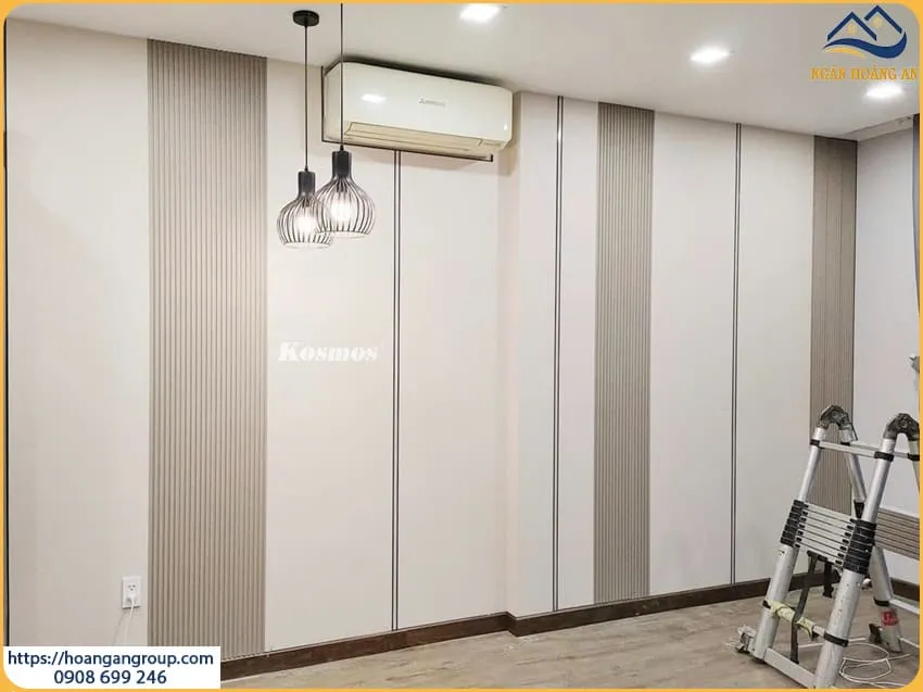 Thi Công Ốp Tường Nhựa Giả Gỗ Cho Văn Phòng Tại Quận 6 TPHCM