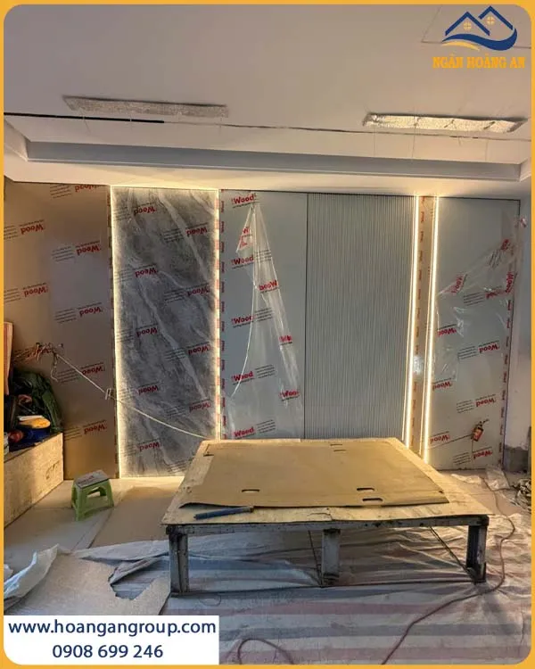 Phòng Khách Tinh Tế Hơn Với Tấm Ốp Than Tre