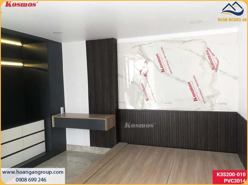 Mẫu Ốp Tường Phòng Ngủ Bằng Lam Sóng Giả Gỗ