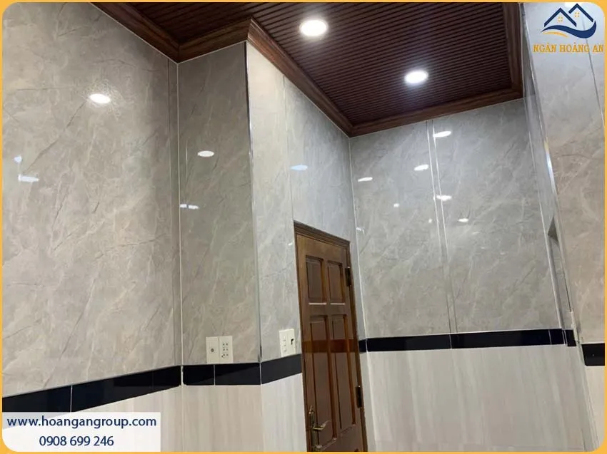 Thi Công Ốp Tường PVC Giả Bê Tông Kosmos Chống Cháy Lan, An Toàn Thi Công Ốp Tường PVC Giả Bê Tông Kosmos Chống Cháy Lan, An Toàn