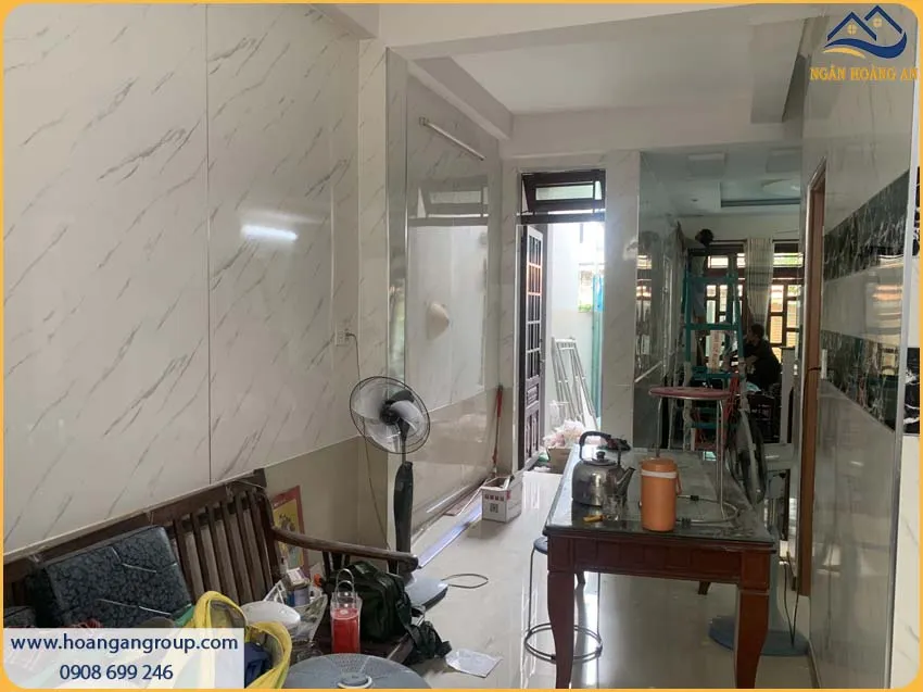 Thi Công Ốp Tường PVC Giả Đá Kosmos Là Giải Pháp Lý Tưởng Thi Công Ốp Tường PVC Giả Đá Kosmos Là Giải Pháp Lý Tưởng