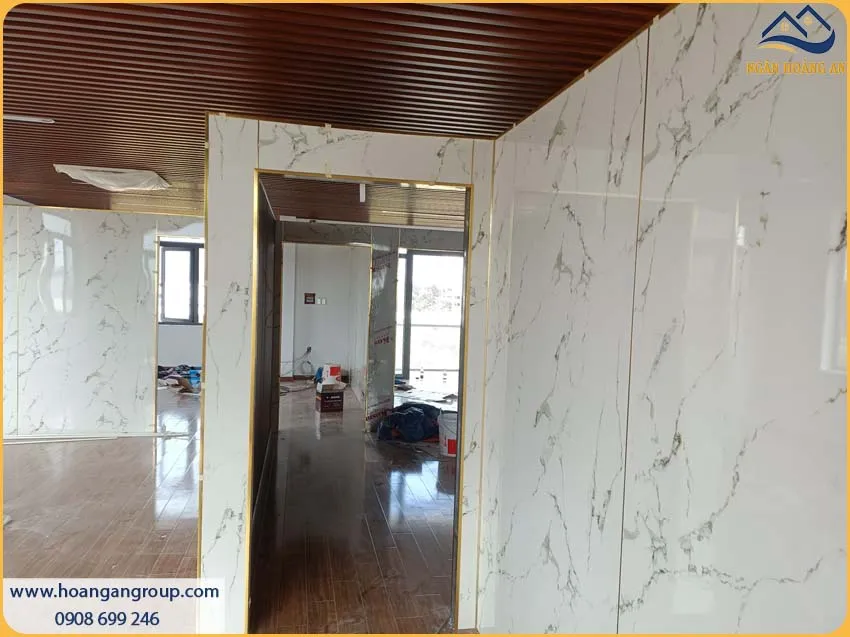 Ốp Tường Tấm PVC Giả Đá Kosmos Thi Công Nhanh, Có Độ Bền Cao Ốp Tường Tấm PVC Giả Đá Kosmos Thi Công Nhanh, Có Độ Bền Cao