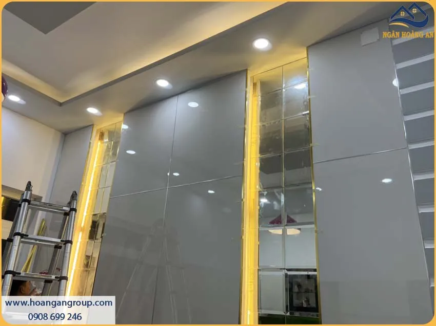 Thi Công Tấm PVC Trắng Trơn Kháng Mối, Chống Ẩm Và Chống Thấm Thi Công Tấm PVC Trắng Trơn Kháng Mối, Chống Ẩm Và Chống Thấm