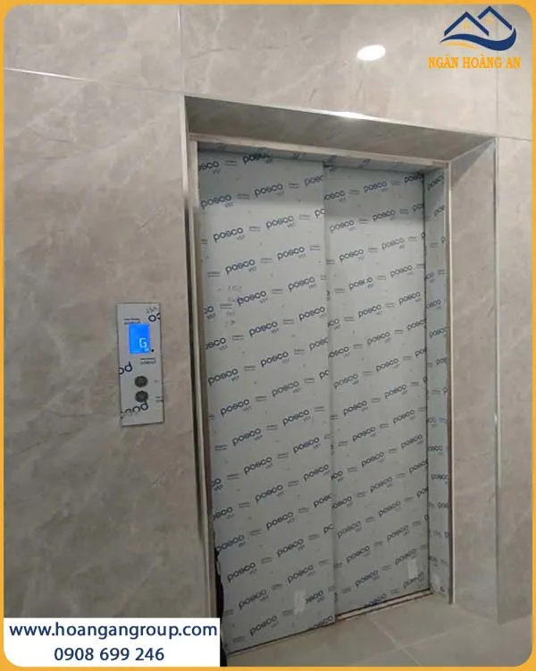Hoàn Thiện Thang Máy Với Tấm Ốp PVC Giả Bê Tông Kosmos