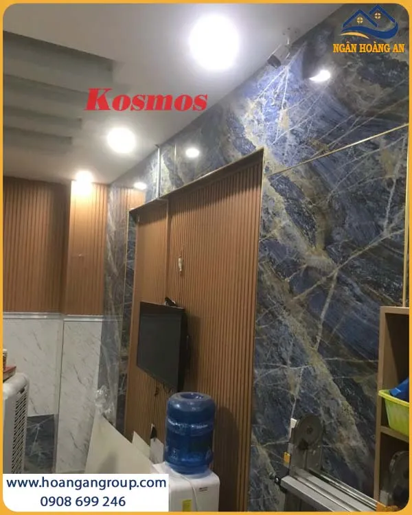 Mẫu Ốp Tường Phòng Khách Bằng PVC Giả Đá Đẹp