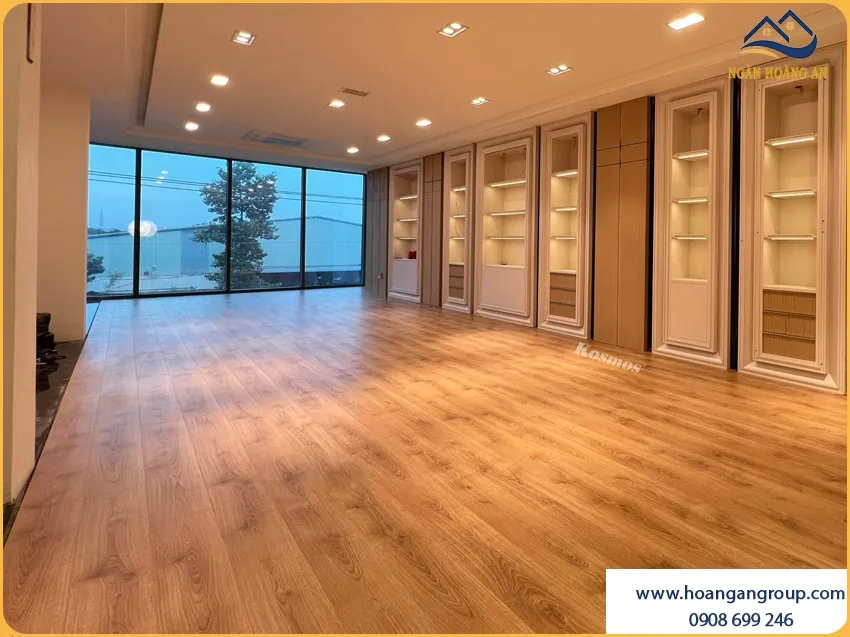 Lót Sàn Gỗ Công Nghiệp Chống Ẩm Cho Văn Phòng Bền Đẹp Lót Sàn Gỗ Công Nghiệp Chống Ẩm Cho Văn Phòng Bền Đẹp