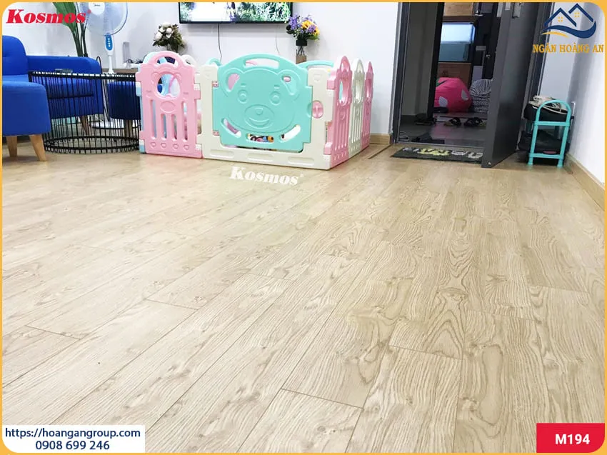 Thi Công Sàn Gỗ Công Nghiệp Cho Phòng Khách Tại Quận 12 TPHCM Thi Công Sàn Gỗ Công Nghiệp Cho Phòng Khách Tại Quận 12 TPHCM