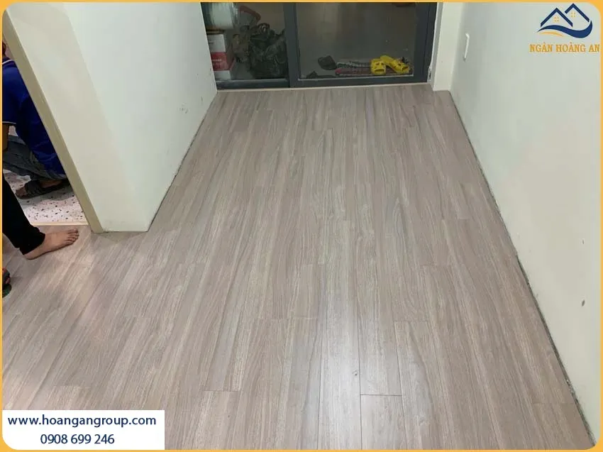 Không Gian Nội Thất Trở Nên Tinh Tế Khi Lót Sàn Gỗ Công Nghiệp Kosmos