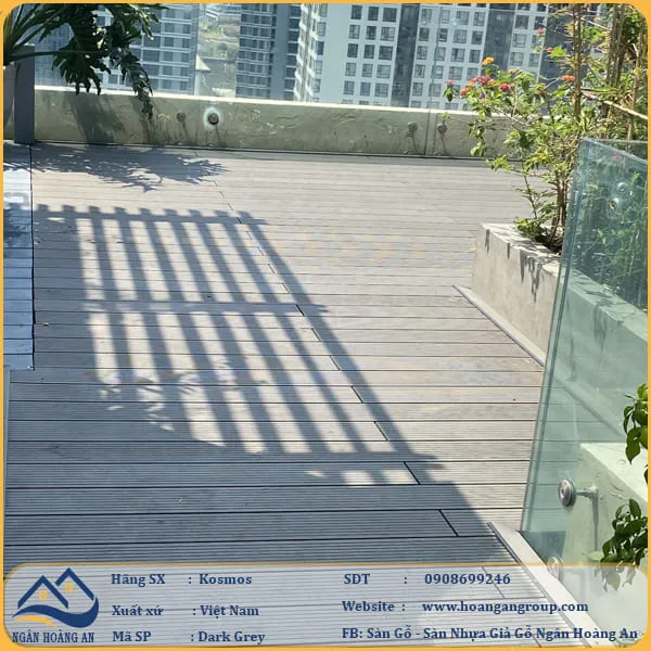 Thi Công Sàn Gỗ Nhựa Lót Sân Thượng Kosmos Tại Bình Thạnh TPHCM Thi Công Sàn Gỗ Nhựa Lót Sân Thượng Kosmos Tại Bình Thạnh TPHCM