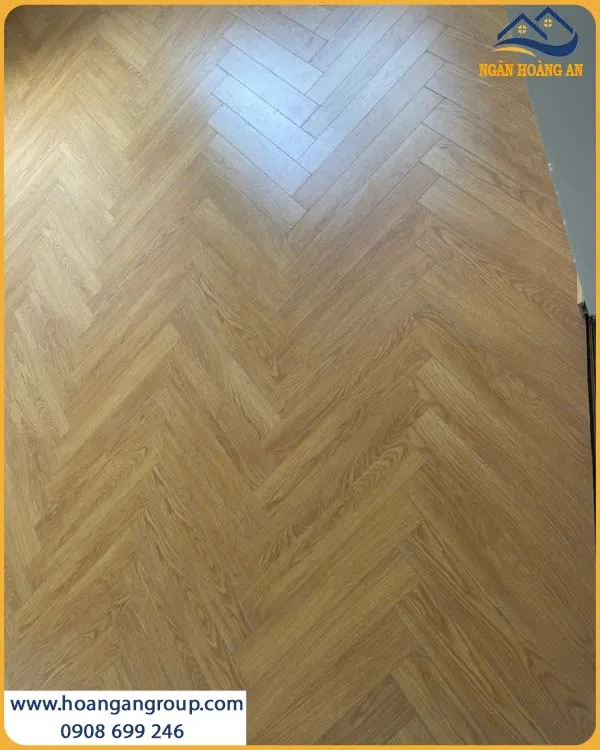 Sàn Gỗ Xương Cá Charmwood C01 Chắc Chắn, Ổn Định Cao Sàn Gỗ Xương Cá Charmwood C01 Chắc Chắn, Ổn Định Cao