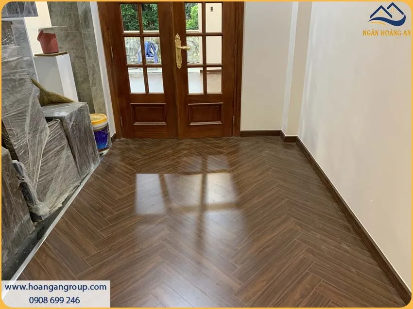 Khách Hàng Rất Tin Dùng Sàn Gỗ Xương Cá Charmwood 12mm Khách Hàng Rất Tin Dùng Sàn Gỗ Xương Cá Charmwood 12mm