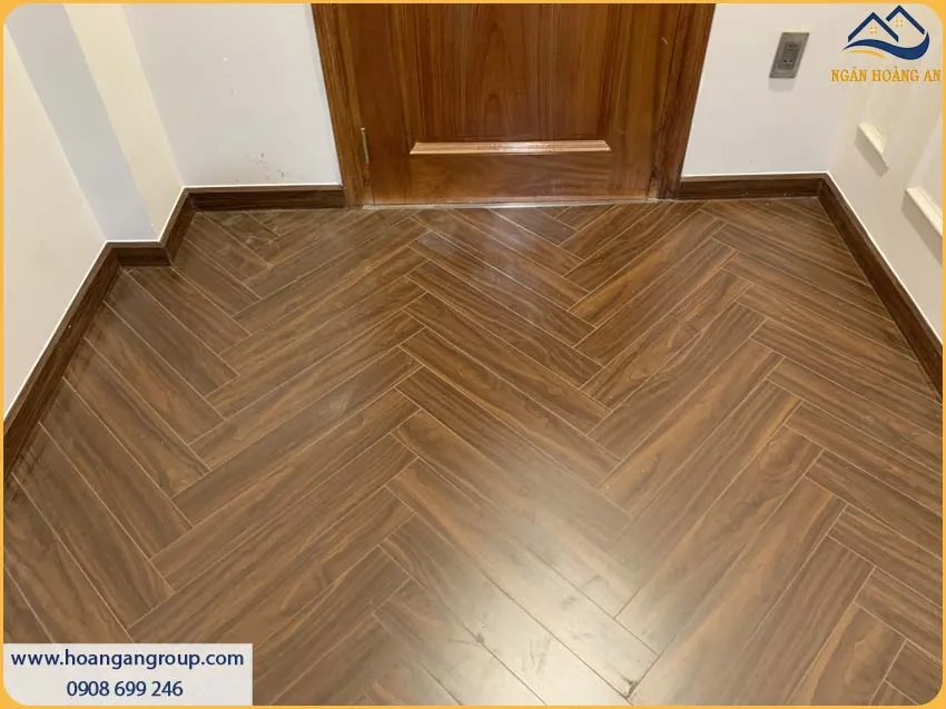 Sàn Nhà Được Lắp Đặt Bởi Sàn Gỗ Xương Cá Charmwood Độc Đáo Sàn Nhà Được Lắp Đặt Bởi Sàn Gỗ Xương Cá Charmwood Độc Đáo