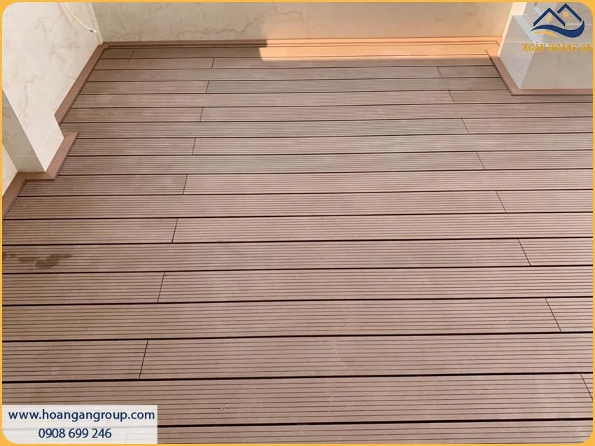Thi Công Sàn Gỗ Nhựa Ngoài Trời Kosmos Tại Phường Bình Tiên TPHCM