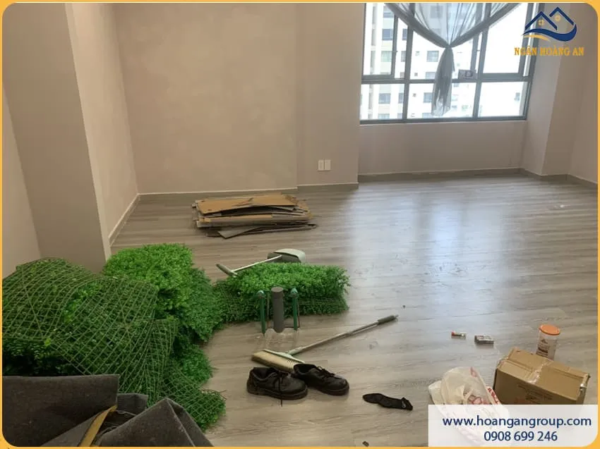 Thi Công Sàn Nhựa Dán Keo Phòng Ngủ Ấm Áp