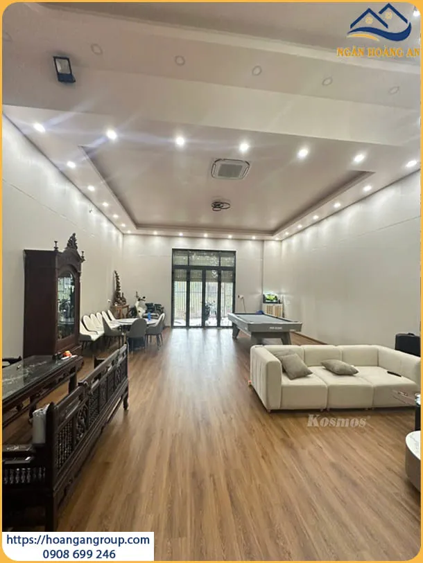 Thi Công Sàn Nhựa Giả Gỗ Cho Chung Cư Tại Bình Chánh TPHCM