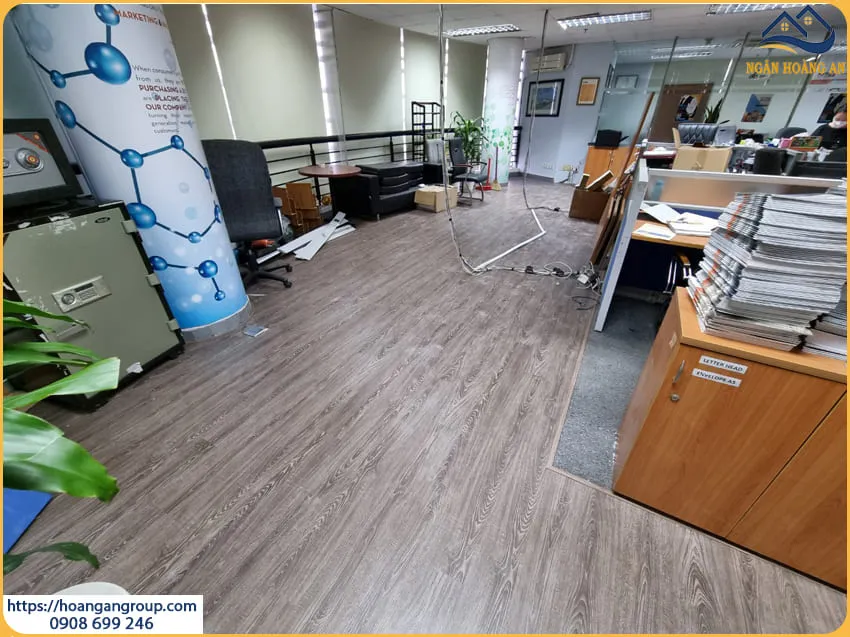 Thi Công Sàn Nhựa Giả Gỗ Cho Văn Phòng Tại Tân Bình TPHCM
