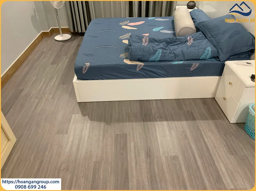 Thi Công Sàn Nhựa Hèm Khóa Cho Phòng Ngủ Tại Long Thành Đồng Nai Thi Công Sàn Nhựa Hèm Khóa Cho Phòng Ngủ Tại Long Thành Đồng Nai