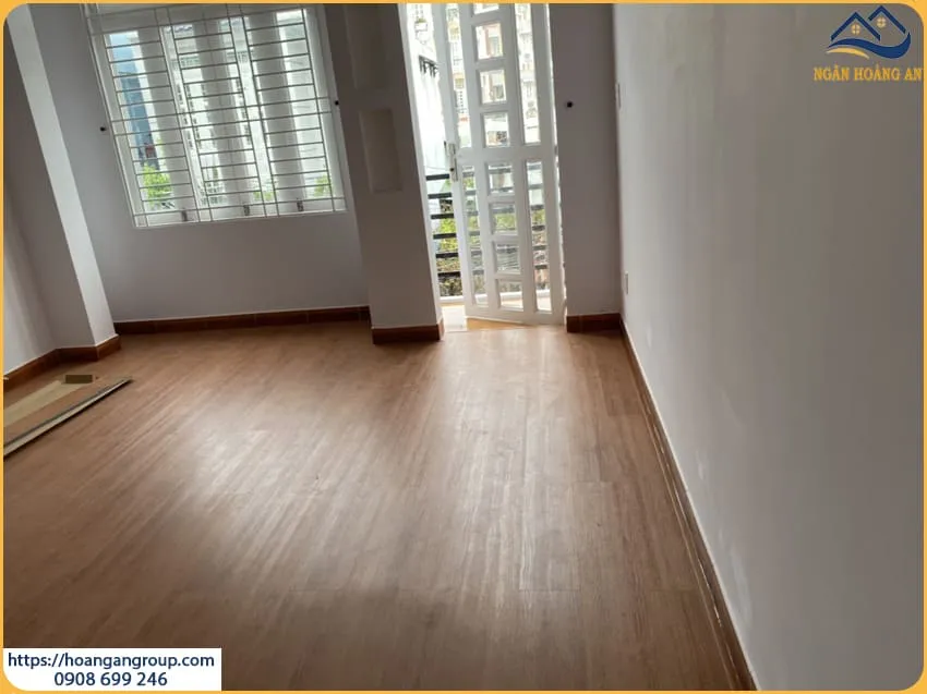 Thi Công Sàn Nhựa Giả Gỗ Hèm Khóa Cho Phòng Ngủ Tại Quận 12 TPHCM