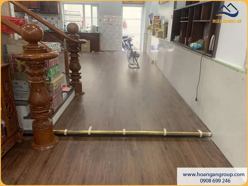 Thi Công Sàn Nhựa Hèm Khoá Gọn Gàng Hiện Đại Thi Công Sàn Nhựa Hèm Khoá Gọn Gàng Hiện Đại