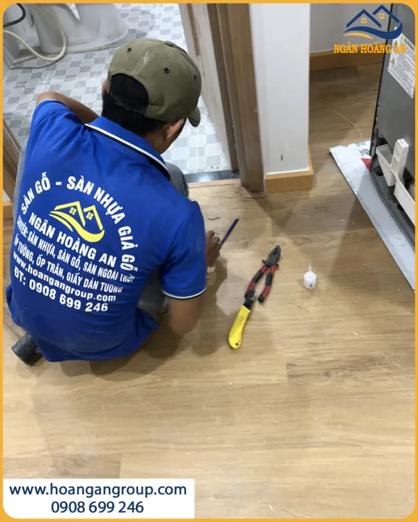 Thi Công Sàn Nhựa Hèm Khoá Morser C607 Căn Hộ