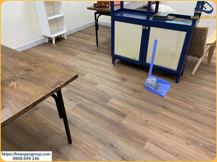 Thi Công Sàn Nhựa Hèm Khóa Tại Nhơn Trạch Đồng Nai