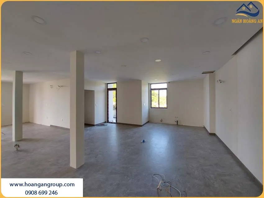 Thi Công Sàn Nhựa Giả Bê Tông Độ Bền Lên Đến 15 Năm