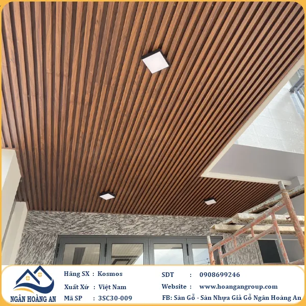 Công Trình Thi Công Tấm Ốp Lam Sóng Thấp Giả Gỗ Kosmos Tại Gò Vấp TPHCM