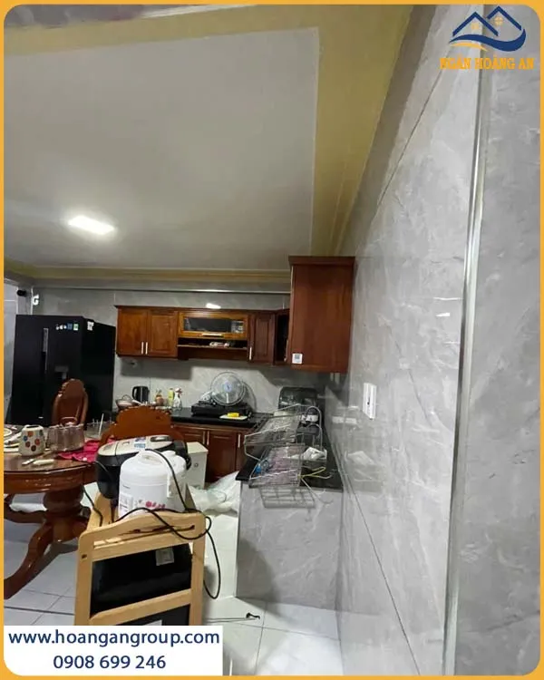 Công Trình Ốp Tường PVC Giả Bê Tông Cho Phòng Bếp