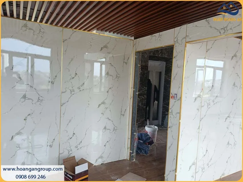 Thi Công Tấm PVC Giả Đá Kháng Mối, Chống Ẩm Và Chống Thấm Thi Công Tấm PVC Giả Đá Kháng Mối, Chống Ẩm Và Chống Thấm