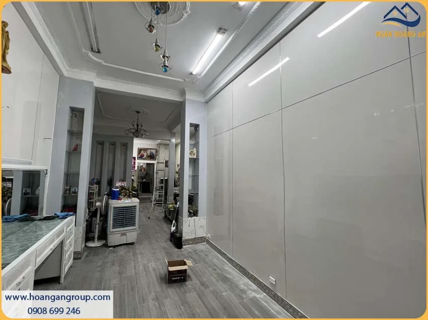 Khách Hàng Hài Lòng Tuyệt Đối Sau Khi Thi Công PVC Trắng Trơn Cho Nhà Khách Hàng Hài Lòng Tuyệt Đối Sau Khi Thi Công PVC Trắng Trơn Cho Nhà