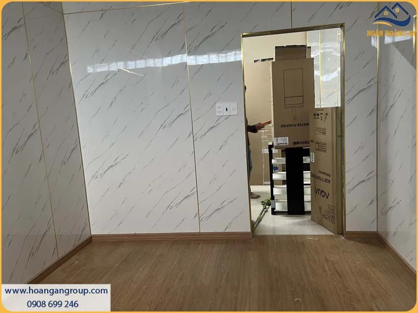Khách Hàng Hài Lòng Tuyệt Đối Sau Khi Thi Công PVC Giả Đá Cho Nhà