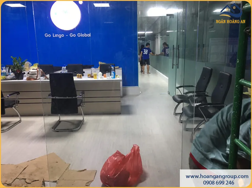 Trung Tâm Anh Ngữ Gọn Gàng Nhờ Sàn Nhựa Hèm Khoá