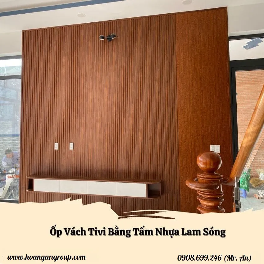 Ứng Dụng Ốp Vách Tivi Bằng Nhựa Lam Sóng