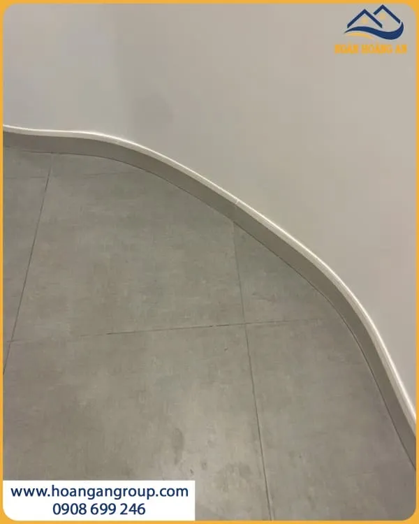 Uốn Len Chân Tường PS106 Sang Trọng Hiện Đại
