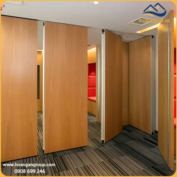 Vách Ngăn 2 Mặt Nhựa Giả Gỗ Phân Chia Các Phòng Tại Quận 6 TPHCM