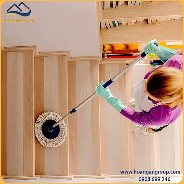 Vệ Sinh Bậc Cầu Thang Để Giữ Sản Phẩm Luôn Như Mới Vệ Sinh Bậc Cầu Thang Để Giữ Sản Phẩm Luôn Như Mới