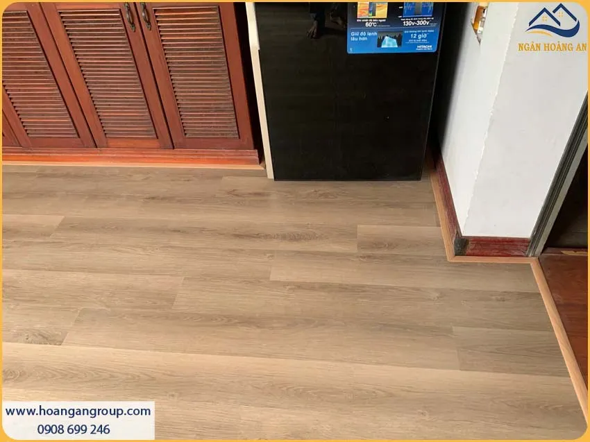 Giải Pháp Sàn Nhựa Hèm Khóa Cho Phòng Bếp Gia Đình
